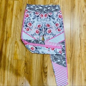 XL-EUC-Lotus Leggings-skulls and roses.
